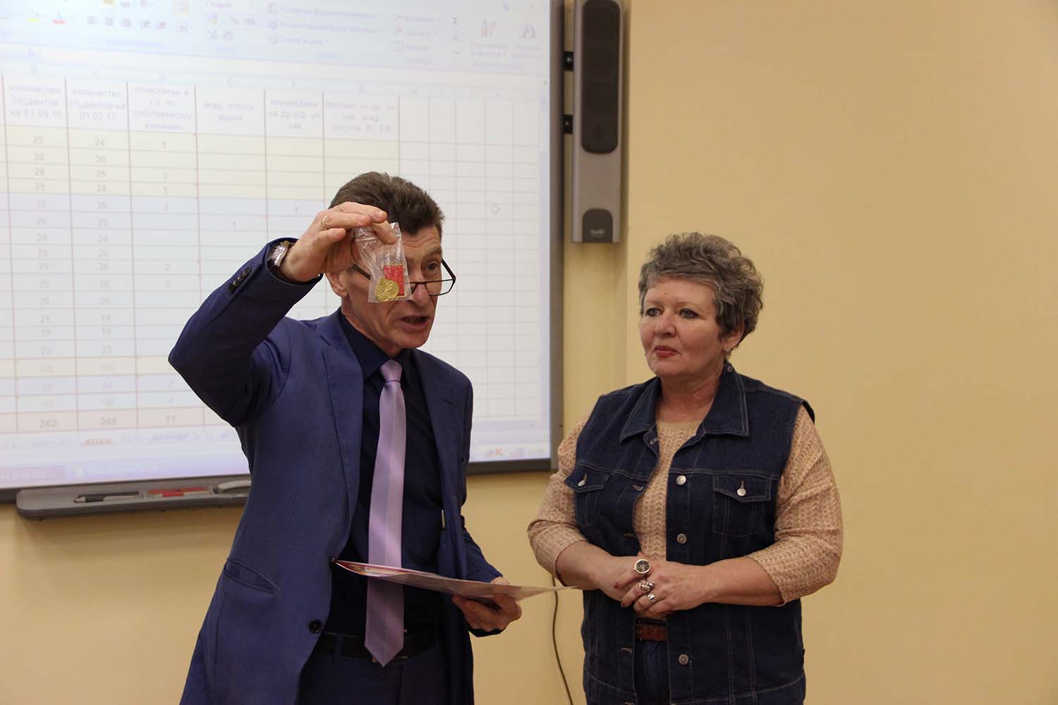 Министерство образования и науки РФ, Президиум Совета директоров профессиональных образовательных организаций Волгоградской области подтвердили почётными наградами